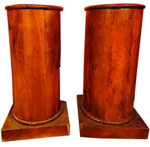 comodini-coppia-noce-a-colonna-emporiodellepassioni.com