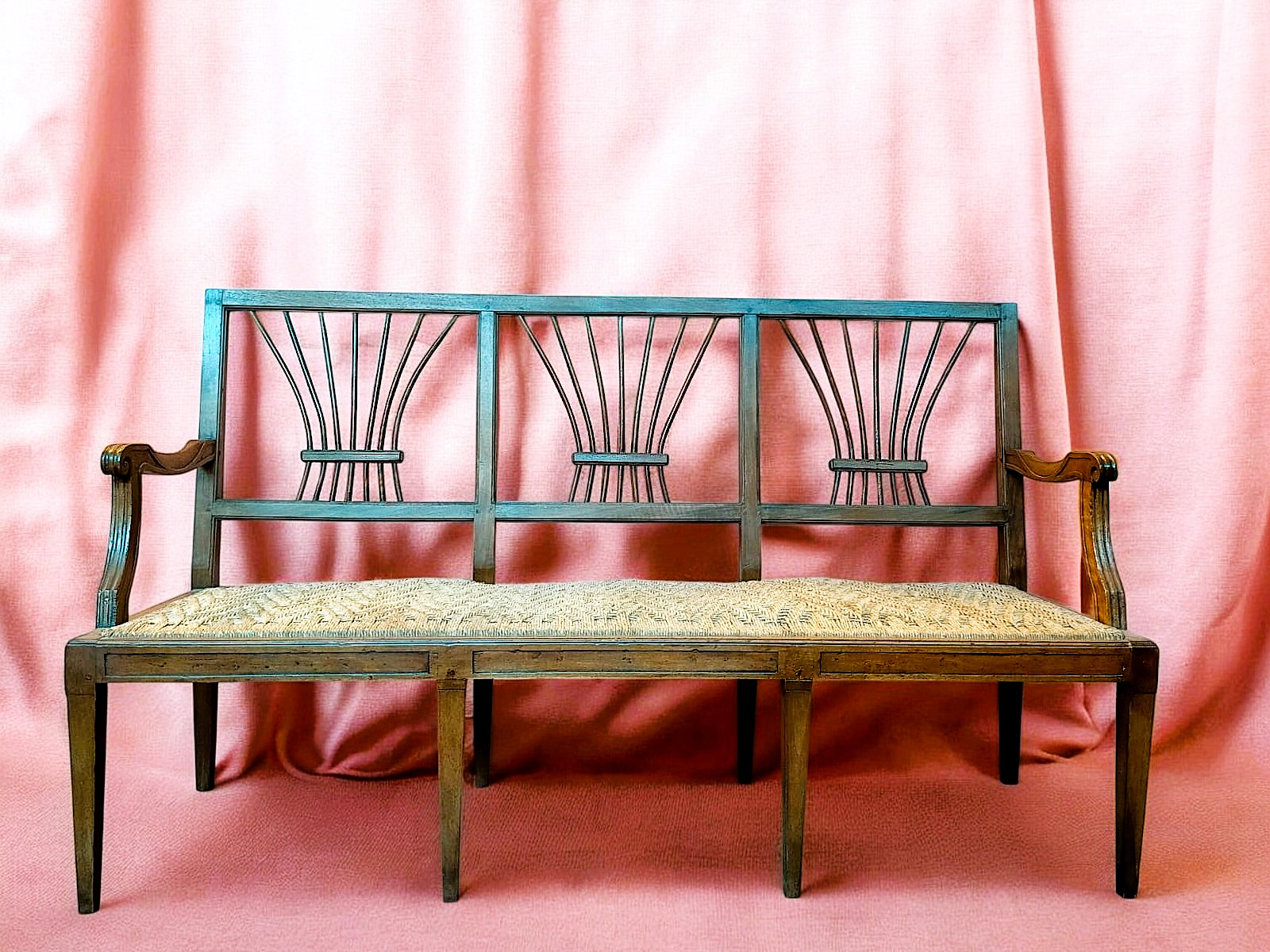 elegante-divanetto-luigi-xvi-noce-emporiodellepassioni.com