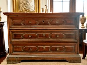 cassettone-1600-bugne-scoplite-emporiodellepassioni.com