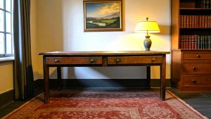tavolo-rettangolare-rustico-panche-emporiodellepassioni.com