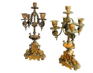 candelabri-antichi-francesi-a-5-fiamme-in-ottone-neobarocco-emporiodellepassioni.com